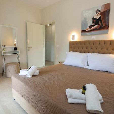 Kouros Apartments Litheres 外观 照片